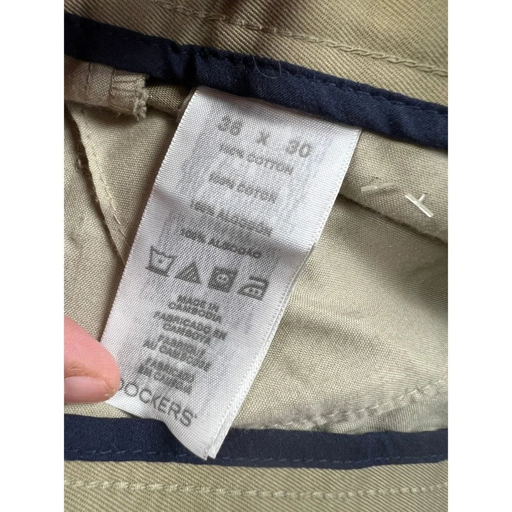 Dockers Pants Mens 36x30 Khaki D3 Classic Fit Chinos Tan Flat Front Cotton Twill